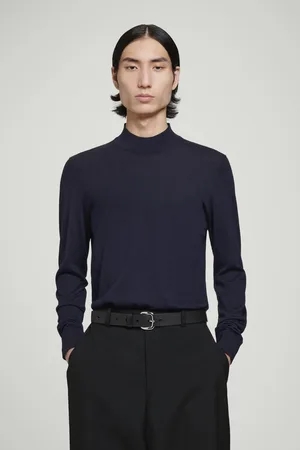COS Schmaler Pullover Aus Merinowolle Mit Stehkragen