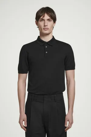 COS Schmal Geschnittenes Poloshirt Aus Seidenstrick