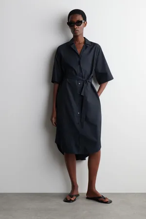 COS Midi-Hemdkleid Mit Kurzen Ärmeln Und Gürtel