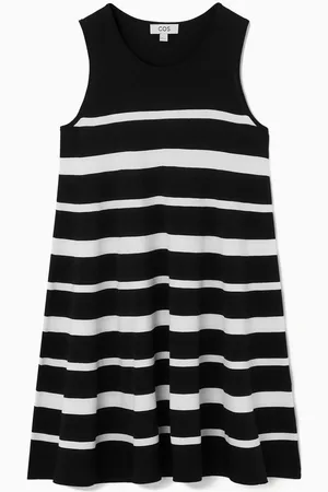 COS Strickkleid In Minilänge