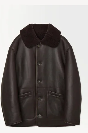 COS Die Wendbare Fliegerjacke Aus Shearling