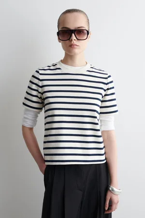 COS Schlichtes T-Shirt Mit Normaler Passform