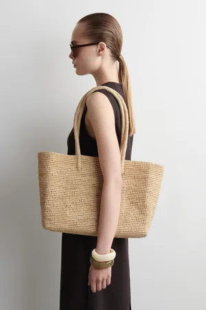 COS Kleine Gewebte Tote Bag
