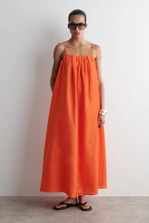 COS Maxikleid Aus Leinen Mit Falten