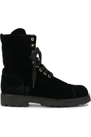 CHANEL Stiefeletten mit Logo