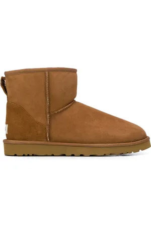 UGG Stiefel aus Wildleder