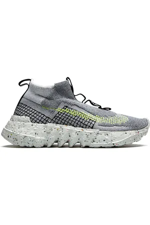 Nike Space Hippie 02