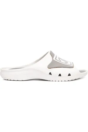 CHANEL Sports Pantoletten mit CC