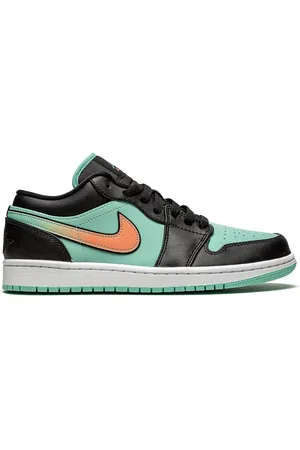 Jordan Air 1 Low SE Sneakers