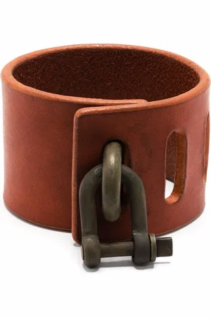 PARTS OF FOUR Breites Restraint Armband mit Anhänger