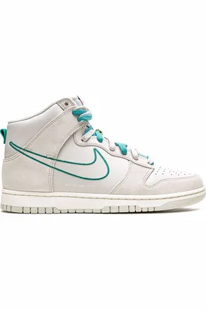 Nike Dunk High SE "First Use - Green Noise" Sneakers