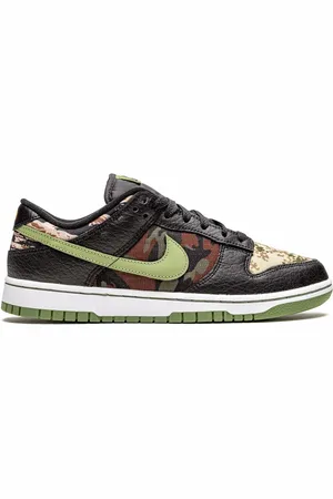 Nike Dunk Low SE Crazy Camo Sneakers