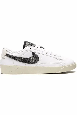 Nike Blazer Low Sneakers