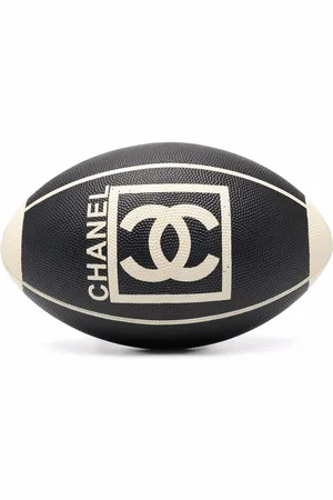 CHANEL 2000s Rugby-Ball mit CC