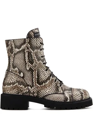 Giuseppe Zanotti Thora