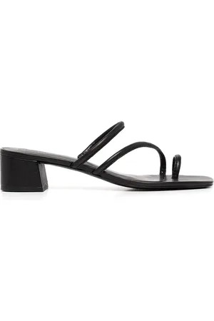 Reformation Meena Sandalen mit Zehenring 35mm