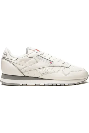 Reebok Classic 1983 Vintage Sneakers