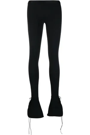 Nensi Dojaka Ausgestellte Leggings