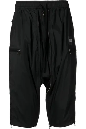 JULIUS Shorts mit tiefem Schritt