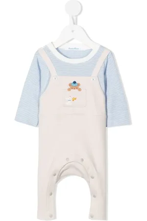 Familiar Latzhose mit Teddy-Stickerei