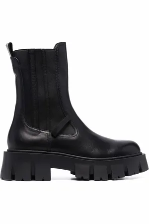 Premiata Stiefel mit Schnürung
