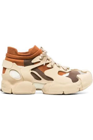 Camper Sneakers mit Schnürung