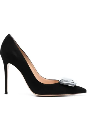 Gianvito Rossi Pumps mit Oversized-Schmuckstein