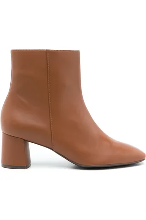 Sarah Chofakian Torquay Stiefel