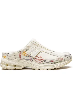 New Balance X Bryant Giles 2002R Mule-Sneakers