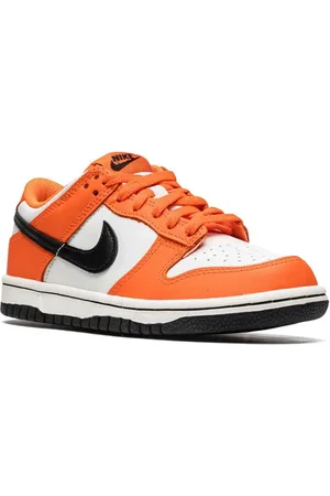 Nike Dunk Low Sneakers