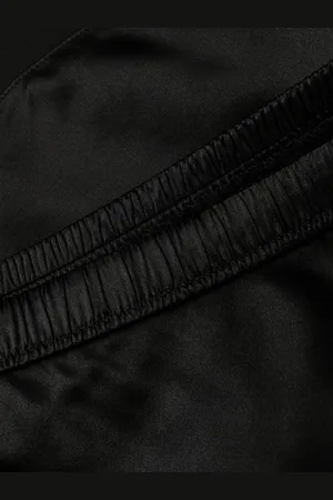 MAISON CLOSE Shorts mit Satin-Finish