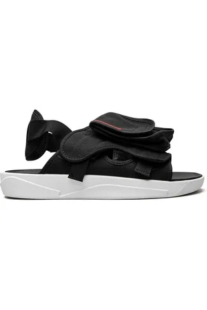 Jordan LS Black Pantoletten