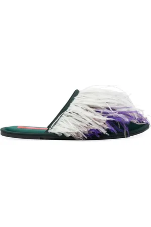 La DoubleJ Slipper mit Federn