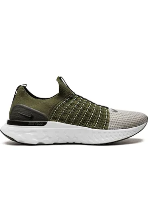 Nike React Phantom Run Flyknit 2 Sneakers