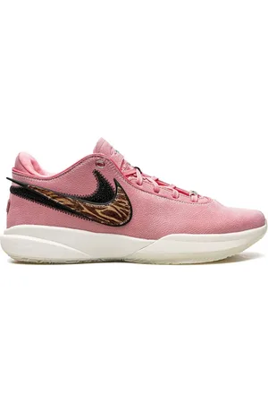 Nike Lebron 20 Sneakers