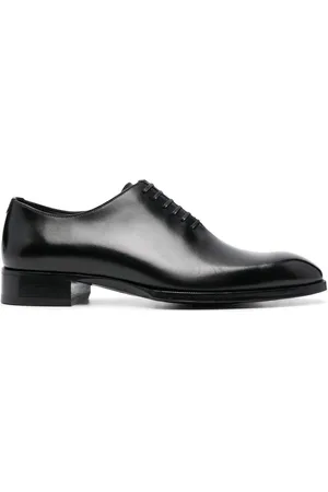 Tom Ford Schnürschuhe mit mandelförmiger Kappe