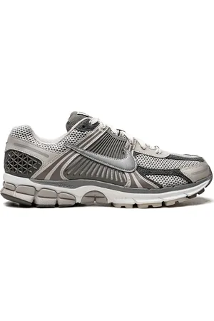 Nike Zoom Vomero 5 Sneakers