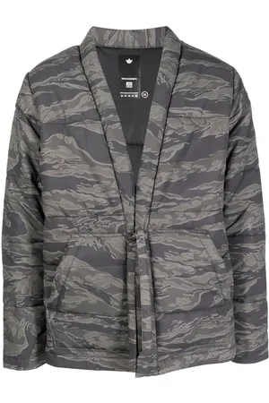 Maharishi Jacke mit Print