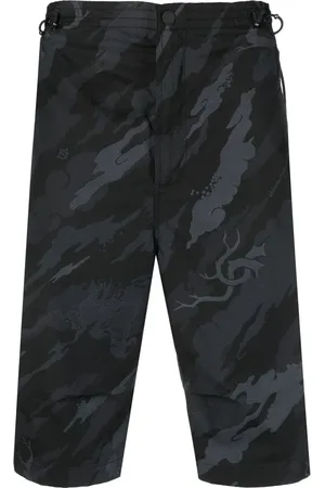 Maharishi Shorts mit Camouflage-Print