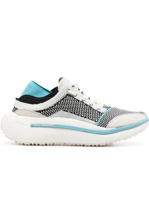Y-3 X adidas Qisan Sneakers in Strickoptik
