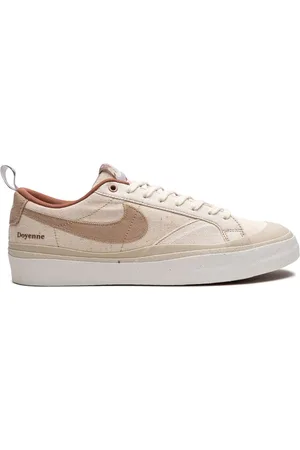Nike X Doyenne Skateboards SB Blazer Low Sneakers