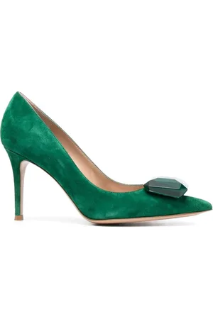 Gianvito Rossi Pumps mit Oversized-Schmuckstein