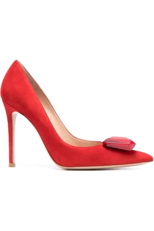 Gianvito Rossi Pumps mit Oversized-Schmuckstein