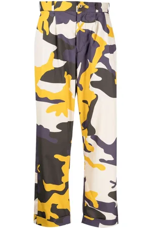 The Power for the People Cropped-Hose mit Camouflagemuster