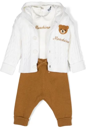 Moschino Dreiteiliges Set mit Logo-Stickerei