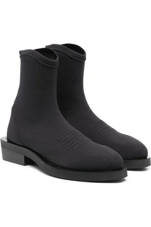 Nº21 Stiefeletten mit spitzer Kappe