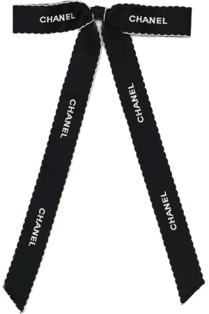 CHANEL 1990s Brosche mit Logo-Schleife