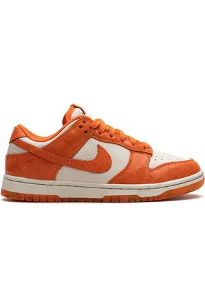 Nike Dunk Low Sneakers