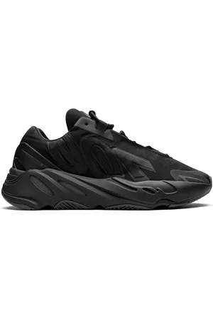 adidas Yeezy Boost 700 MNVN