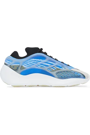 adidas YEEZY 700 V3 Arzareth Sneakers